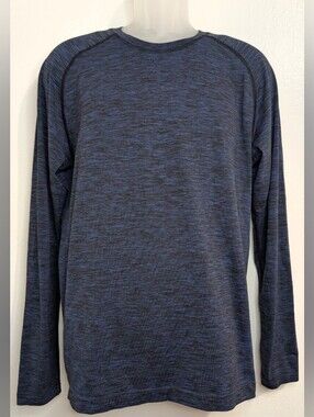 Lululemon Activewear Athleisure Sporty Layer Gym Yoga Running Outdoors Shirt M